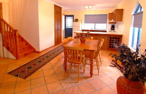 Beach Casa - Kawana Tourism 2