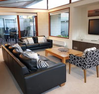 Beach Haven - Kawana Tourism