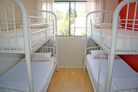 Beach Hostel Mooloolaba - Kawana Tourism 2