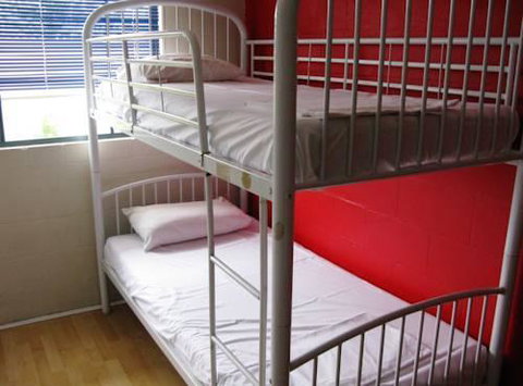 Beach Hostel Mooloolaba - Kawana Tourism 1