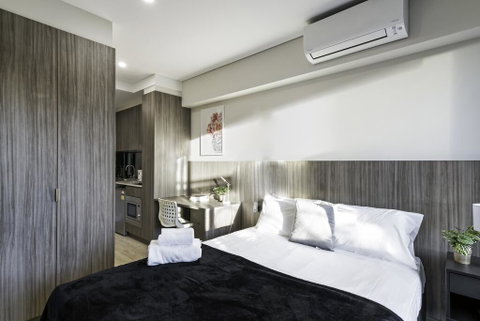 BEACH LOCATION STUDIO // CLOVELLY 1 - Kawana Tourism 2