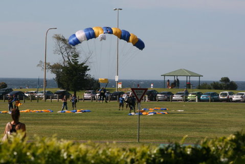 Beach Park Motel - Kawana Tourism 0