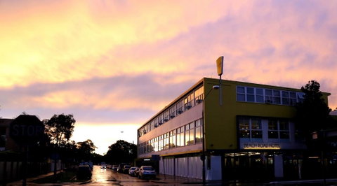 Beach Road Hotel - Kawana Tourism 0