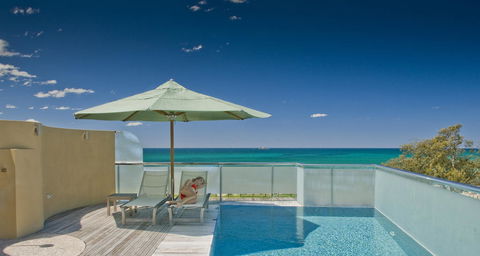 Beach Suites - Kawana Tourism 0