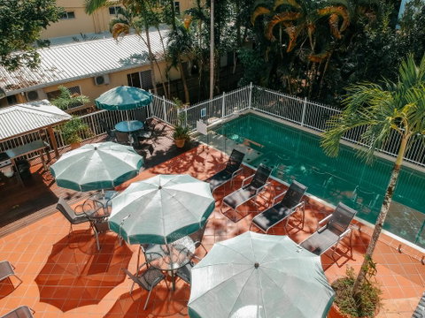 Beach Terraces - Kawana Tourism 1