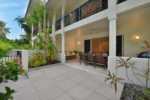 Beach Villa - 4 Plantation House - Kawana Tourism 0
