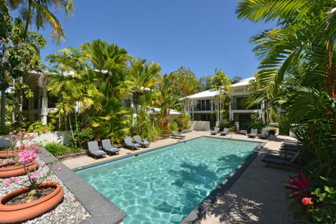 Beach Villa - 4 Plantation House - Kawana Tourism 1
