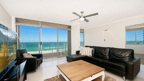 Beachfront Apt Main Beach - Kawana Tourism 3