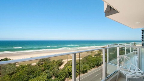 Beachfront Apt Main Beach - Kawana Tourism 0