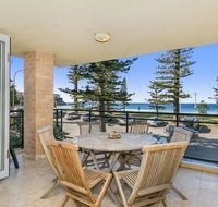 Beachfront on Golden Mile - Kawana Tourism