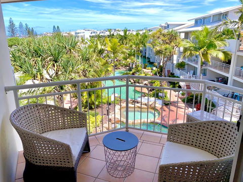 Resort Queen Studio At Alex Beach Resort - Kawana Tourism 0