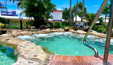 Resort Queen Studio At Alex Beach Resort - Kawana Tourism 1