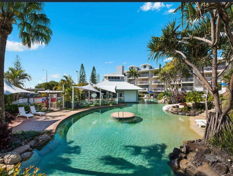 Resort Queen Studio At Alex Beach Resort - Kawana Tourism 3