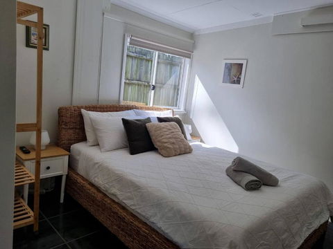 Redcliffe Homestay - Kawana Tourism 1