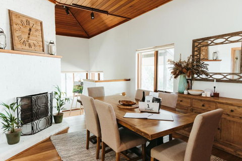 Redgate Homestead - Kawana Tourism 0