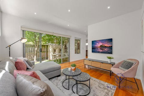 Relaxing Getaway Oasis With Patio In Charming Kew - Kawana Tourism 0