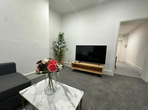 Remarkable 2 Bedroom House At The Centre Of Darlinghurst - Kawana Tourism 1