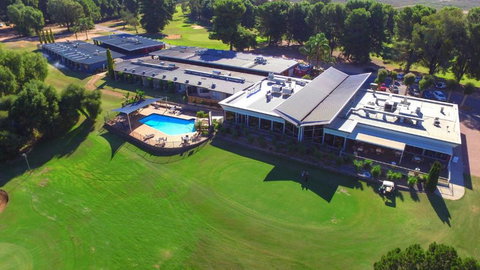 Renmark Country Club - Kawana Tourism 0