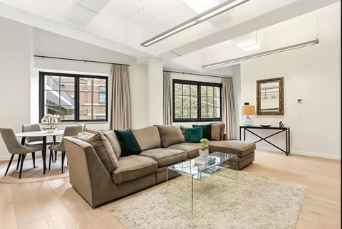 Renovated Warehouse Conversion In Heart Of Sydney - Kawana Tourism 2