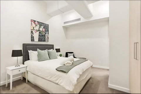 Renovated Warehouse Conversion In Heart Of Sydney - Kawana Tourism 3