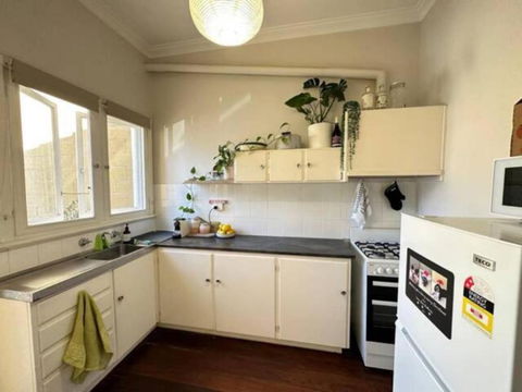 Retro Apt 6 Mins To Victoria Quay - Kawana Tourism 1