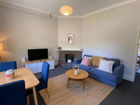 Retro Apt 6 Mins To Victoria Quay - Kawana Tourism 3