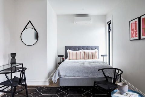 Richmond Studios By Short & Long Stays - Kawana Tourism 3