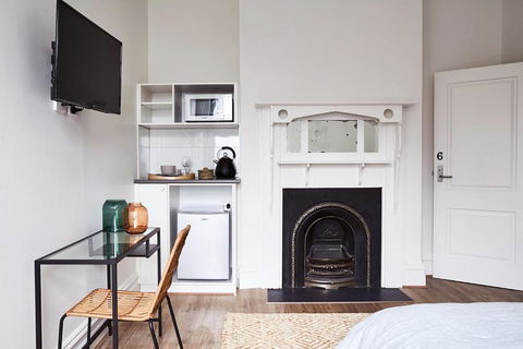 Richmond Studios By Short & Long Stays - Kawana Tourism 2