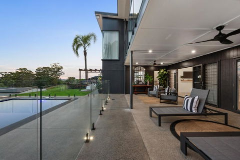 Ridge Retreat - Kawana Tourism 1
