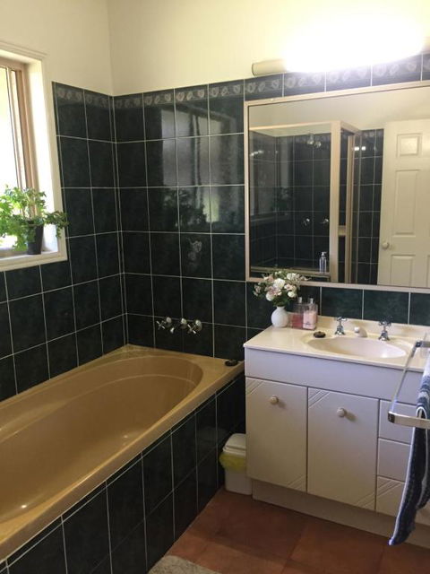 River Gum Luxury Bed And Breakfast - Kawana Tourism 1
