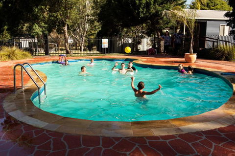 Rivergum Holiday Park - Kawana Tourism 0