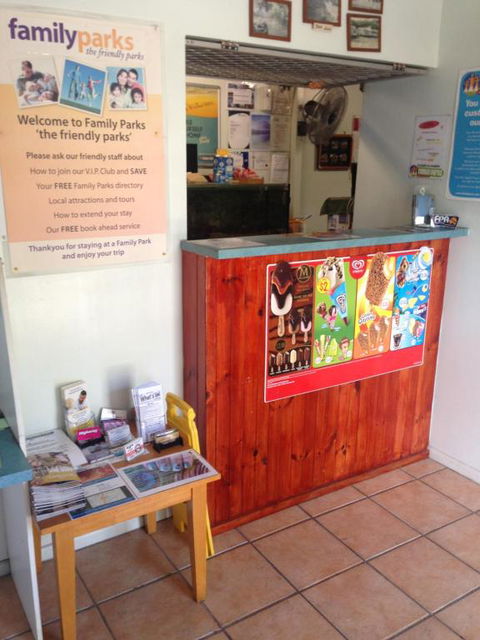 Riverside Tourist Park - Kawana Tourism 2