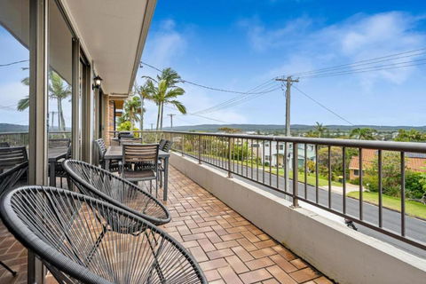 Riverview Holiday Villa - Kawana Tourism 2