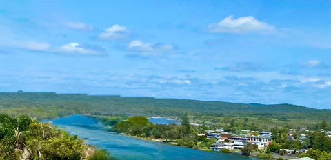 Riverview Holiday Villa - Kawana Tourism 3