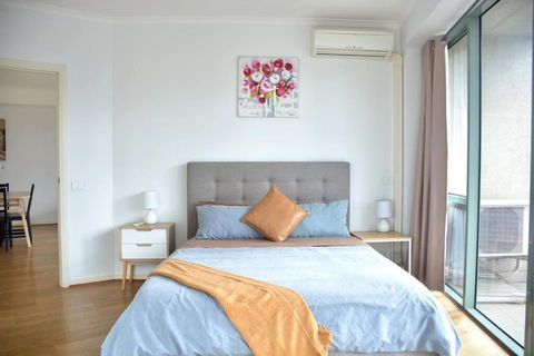 RiverView Spacious 3BR2Bath2Car WifiPoolGym Crown - Kawana Tourism 1