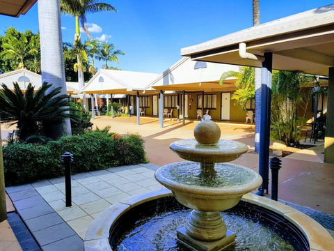 Rockhampton Palms Motor Inn - Kawana Tourism 0
