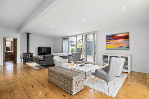 Rolig - Kawana Tourism 0