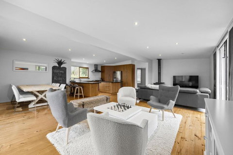 Rolig - Kawana Tourism 1