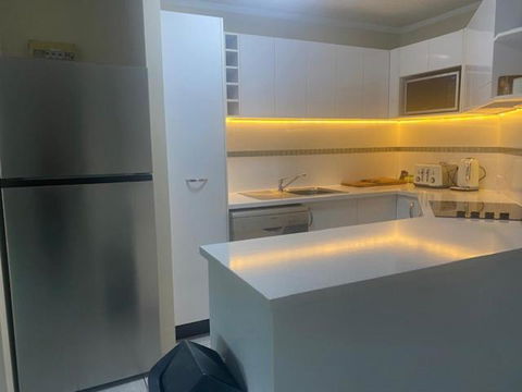 ROOFTOP APARTMENT AT MARINA TERRACES - Kawana Tourism 2