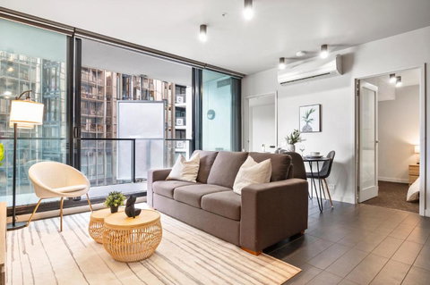 Rooftop Pool 2BR Apt At Marvel Stadium With Free Parking - Kawana Tourism 0