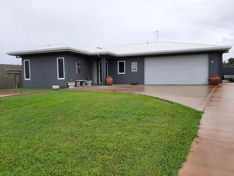 Room In Guest Room - Cozy Room With Separate Entrance And Ensuit Bathroom - Kawana Tourism 0