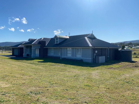 Rosehill Vines - Kawana Tourism 0