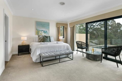 Roselawn Retreat - Pool, Incredible Views, Sleeps 8 - Kawana Tourism 2