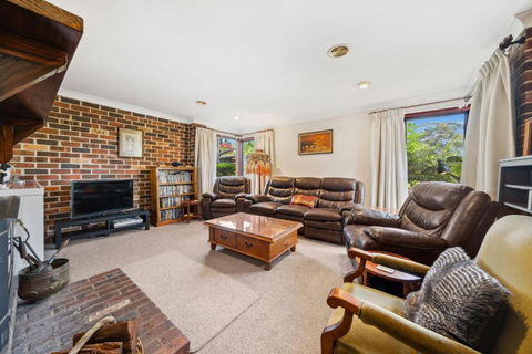 Rosella Retreat - Kawana Tourism 1
