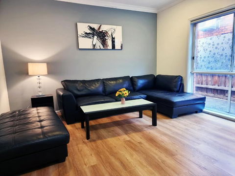 Rosie House-Spacious Comfortable Home - Kawana Tourism 2