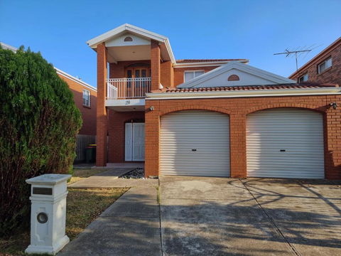 Rosie House-Spacious Comfortable Home - Kawana Tourism 0