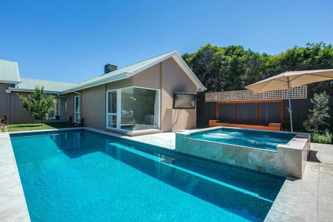 Royadie Resort - Pool Spa Tennis 500m To Beach - Kawana Tourism 2