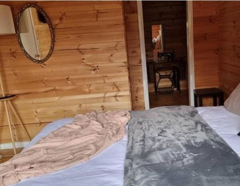 Russell Falls Holiday Cottages - Kawana Tourism 1