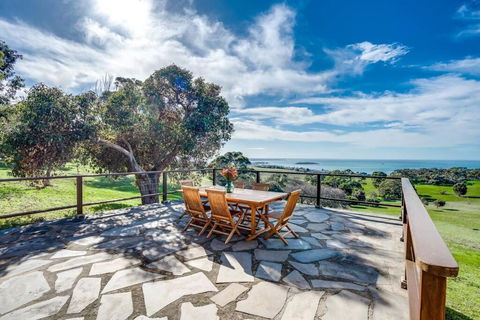 Rustic Cottage - Kawana Tourism 2