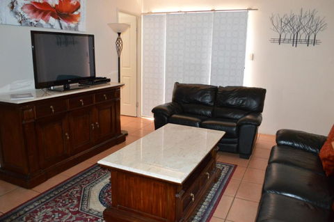 Ruthmor Villas - Kawana Tourism 0
